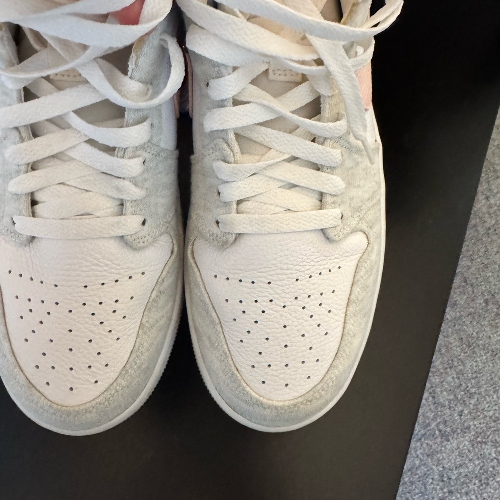 Nike White and Pink Sneakers High-Top Design - Picture 3 of 5